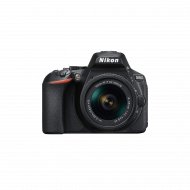 NIKON D5600 Digital SLR mit DX 18-55 mm f/3.5-5.6G VR Objektiv