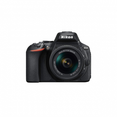 NIKON D5600 Digital SLR mit DX 18-55 mm f/3.5-5.6G VR Objektiv